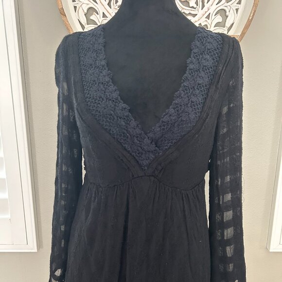 Free People Lace Dress Black Flare Sleeve Deep V Boho Open Back Gothcore SZM - Picture 1 of 11
